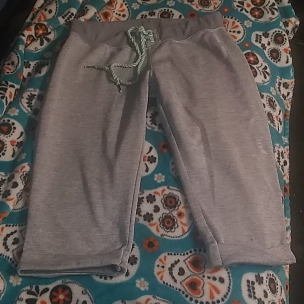 Hurley athletic capris